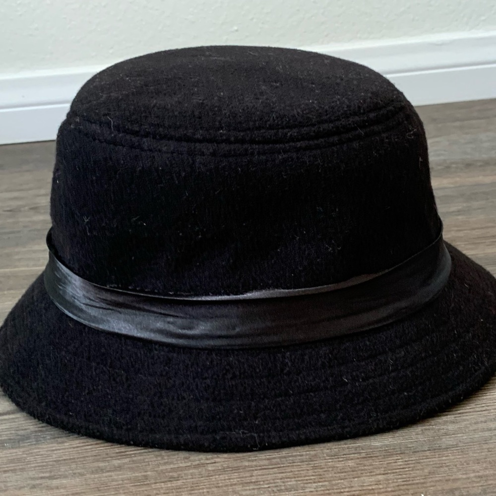 Hat - Picture 6 of 7